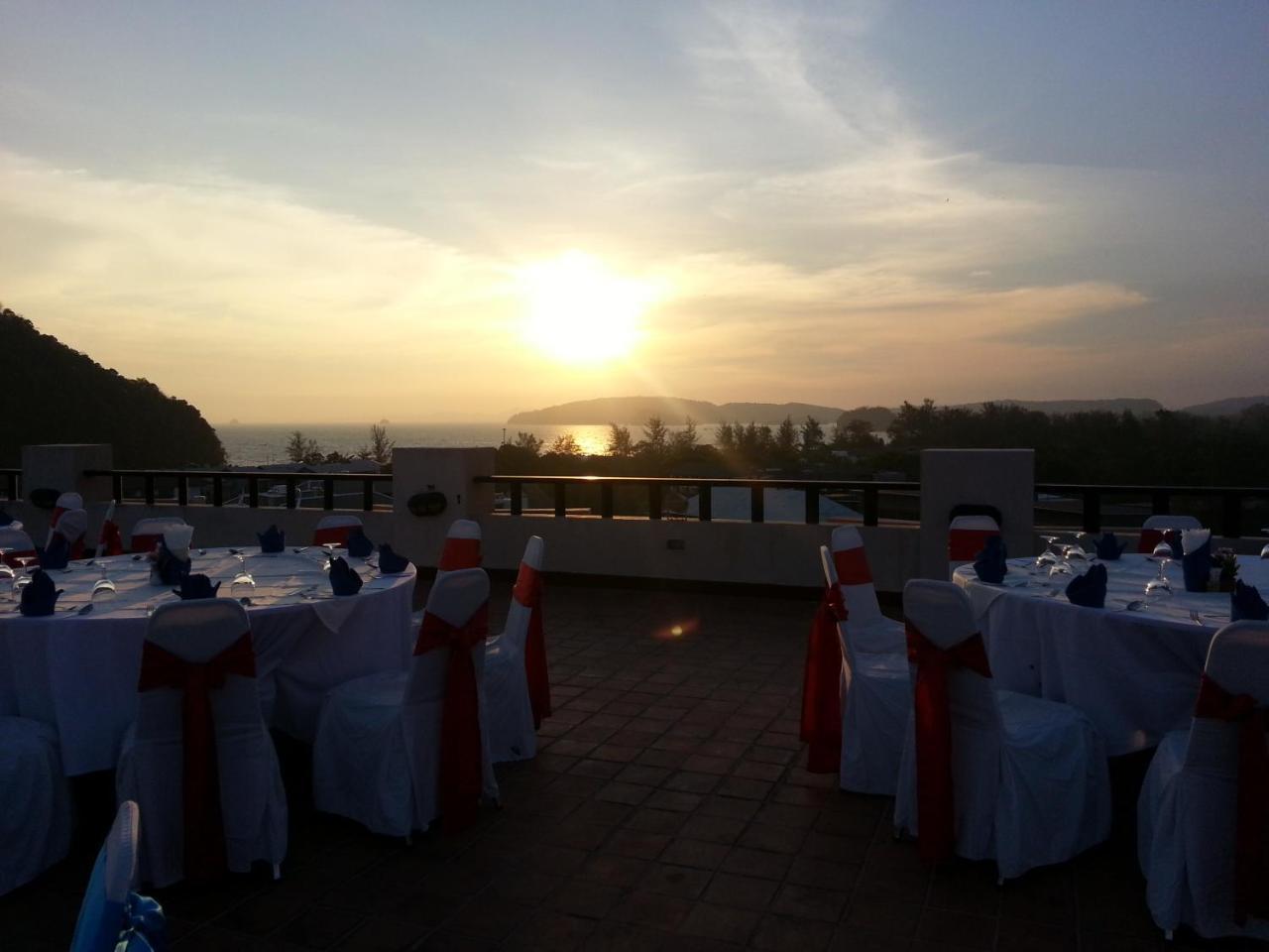 Pavilion Queen'S Bay Ao Nang 外观 照片